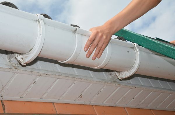 Gutter Reattachment in Cedar City